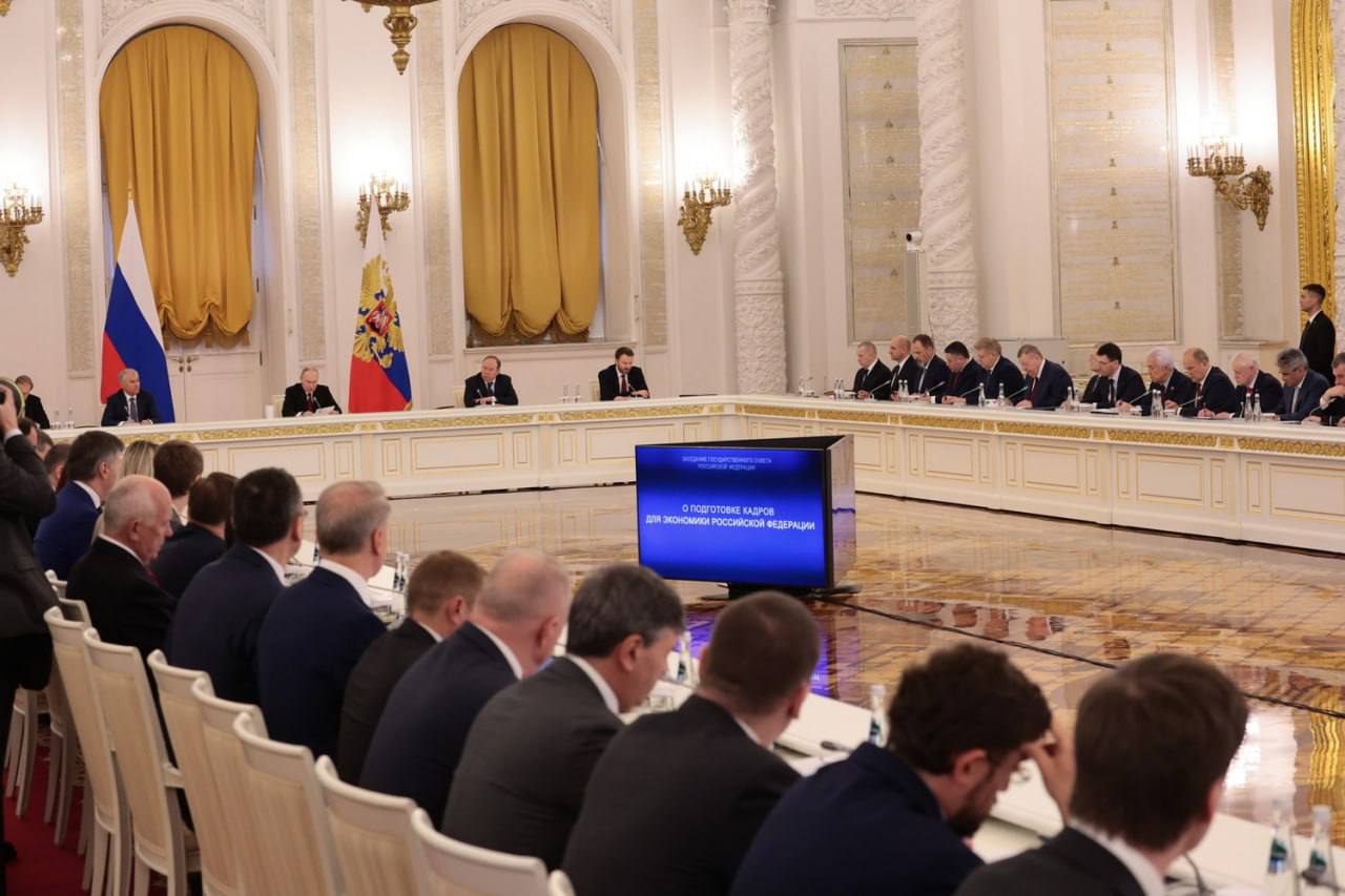 На Госсовете обсудили подготовку кадров в эпоху ИИ: к чему готовиться вузам и колледжам?